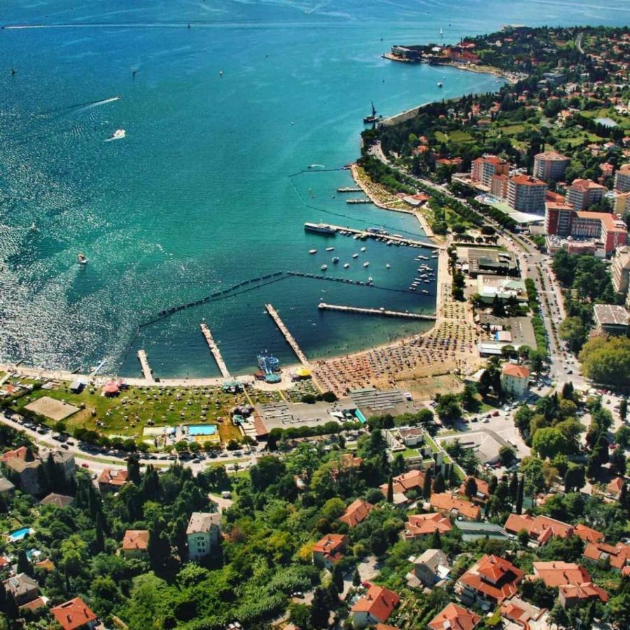 App Noel Apartment Lucija Bagian luar foto